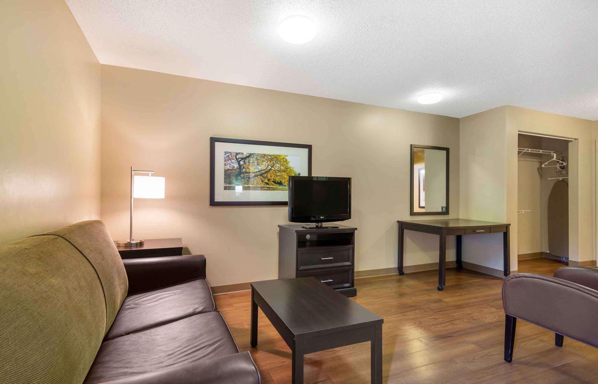 Extended Stay America Select Suites - Atlanta - Alpharetta - Northpoint - East Экстерьер фото